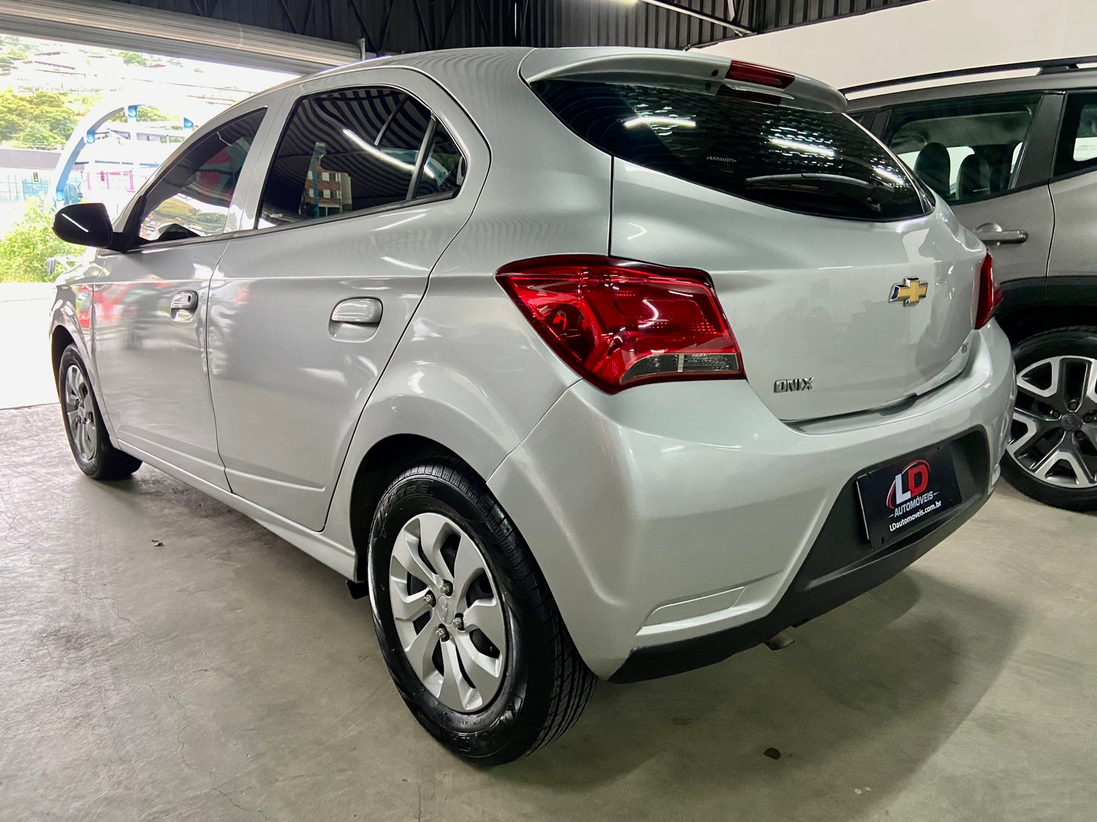 Chevrolet Onix LT 1.0