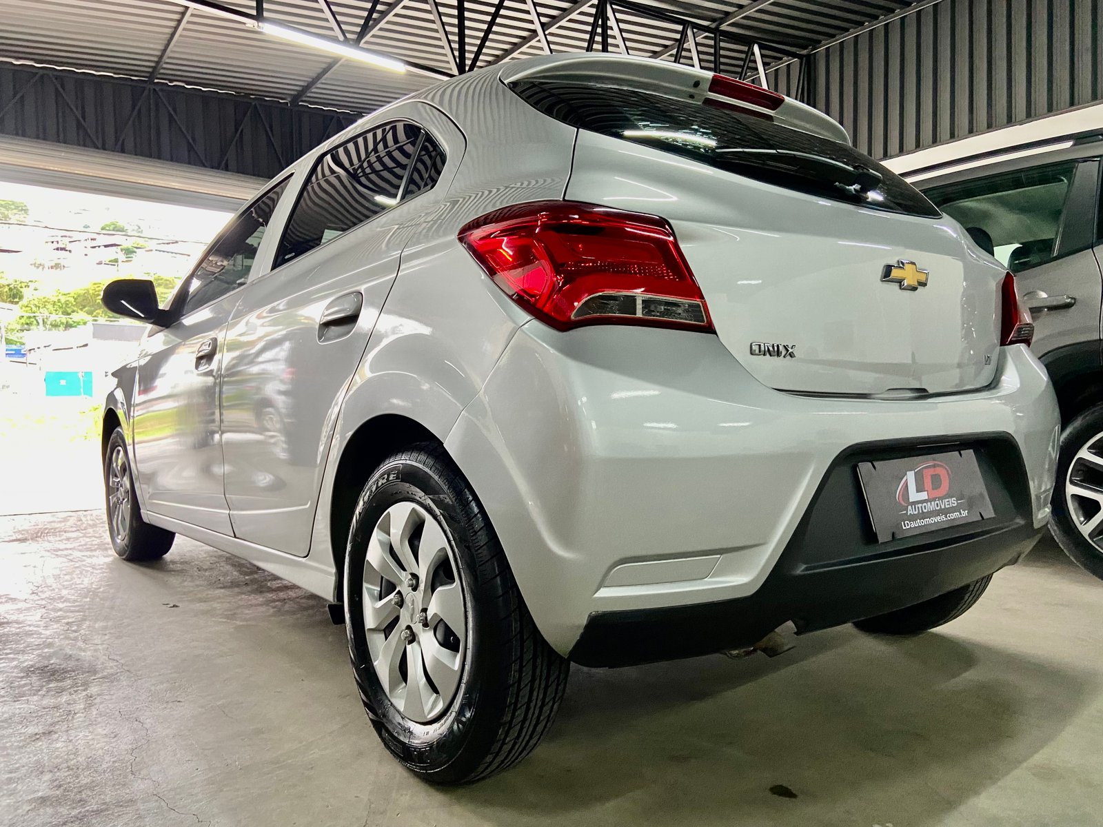 Chevrolet Onix LT 1.0