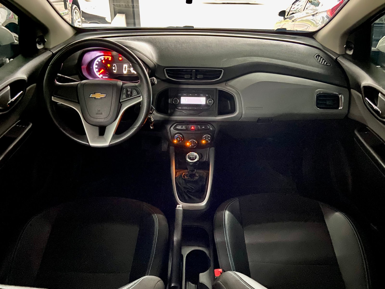 Chevrolet Onix LT 1.0