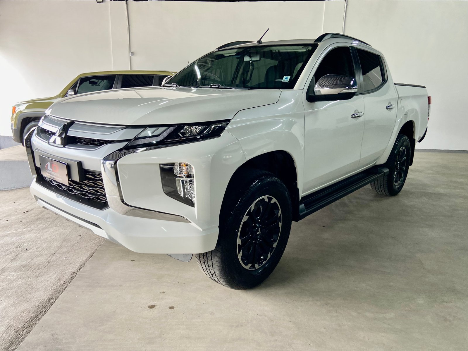 Mitsubishi L200 Triton Sport HPE CD 2.4 Diesel Aut.