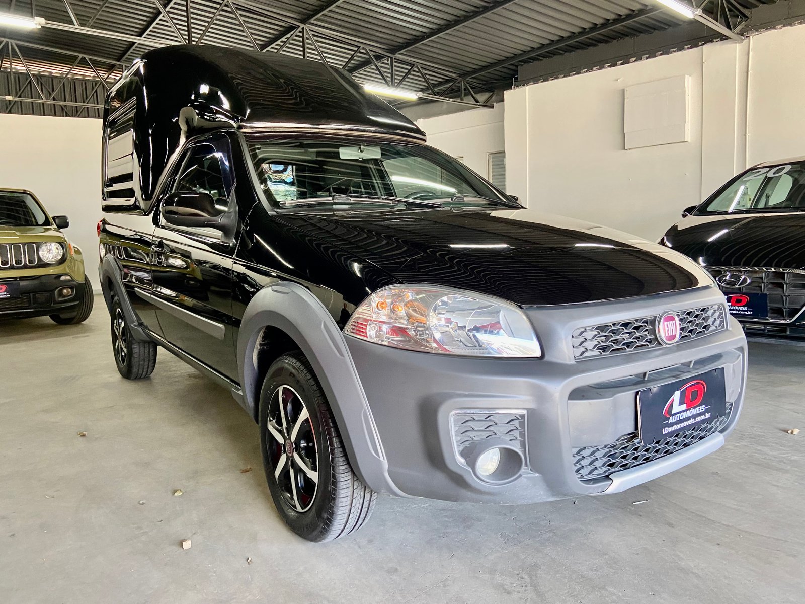 Fiat Strada Freedom 1.4 flex 8v CS