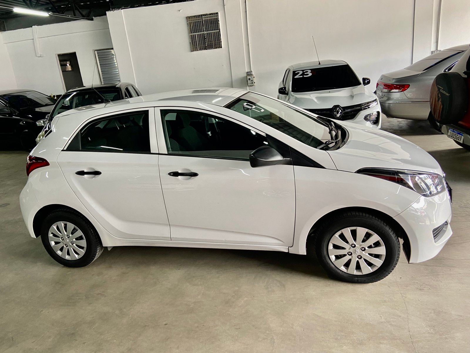 Hyundai HB20 Unique 1.0 flex manual .