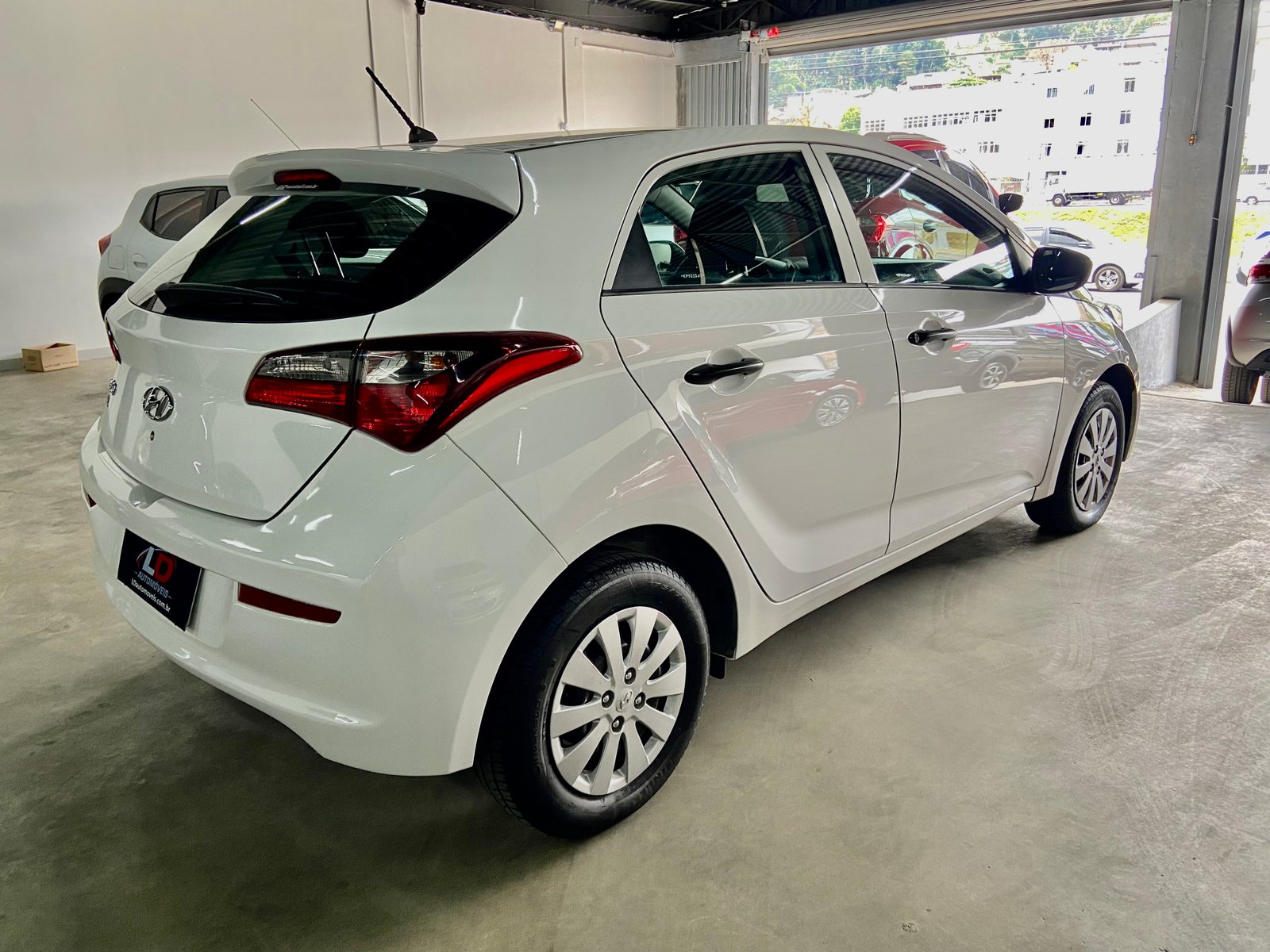 Hyundai HB20 Unique 1.0 flex manual .