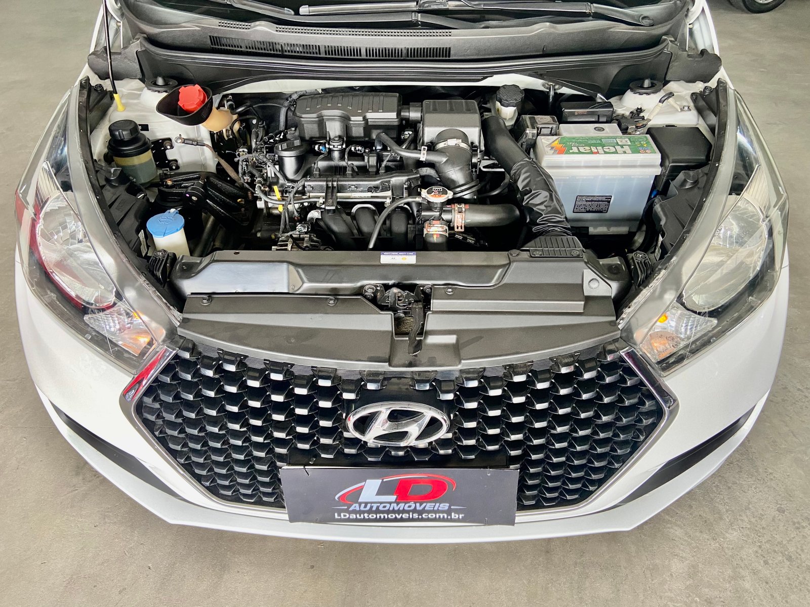 Hyundai HB20 Unique 1.0 flex manual .