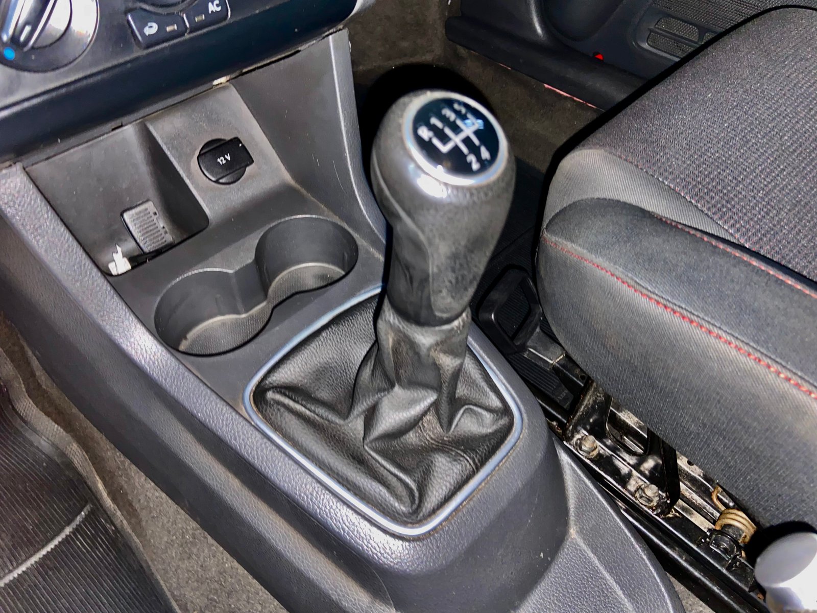 Volkswagen Fox Prime Highline 1.6 Total flex manual .