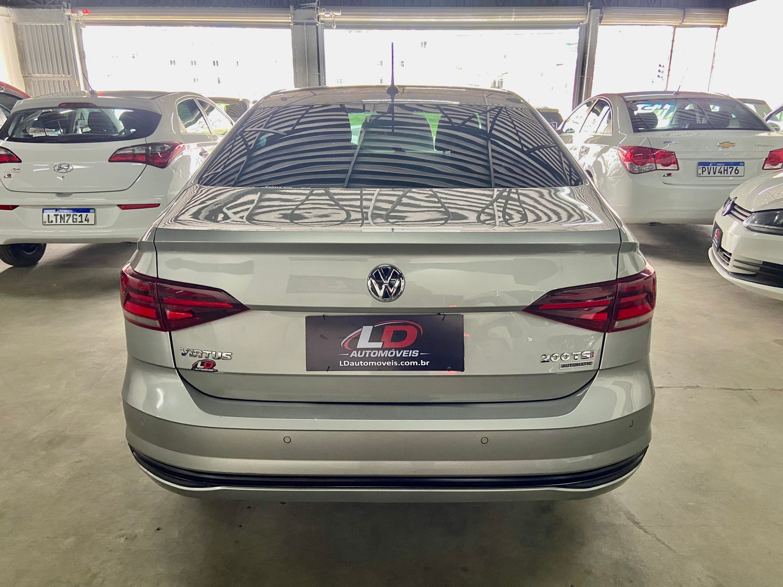 Volkswagen Virtus 1.0 Comfortline 200 Tsi Aut 4p.