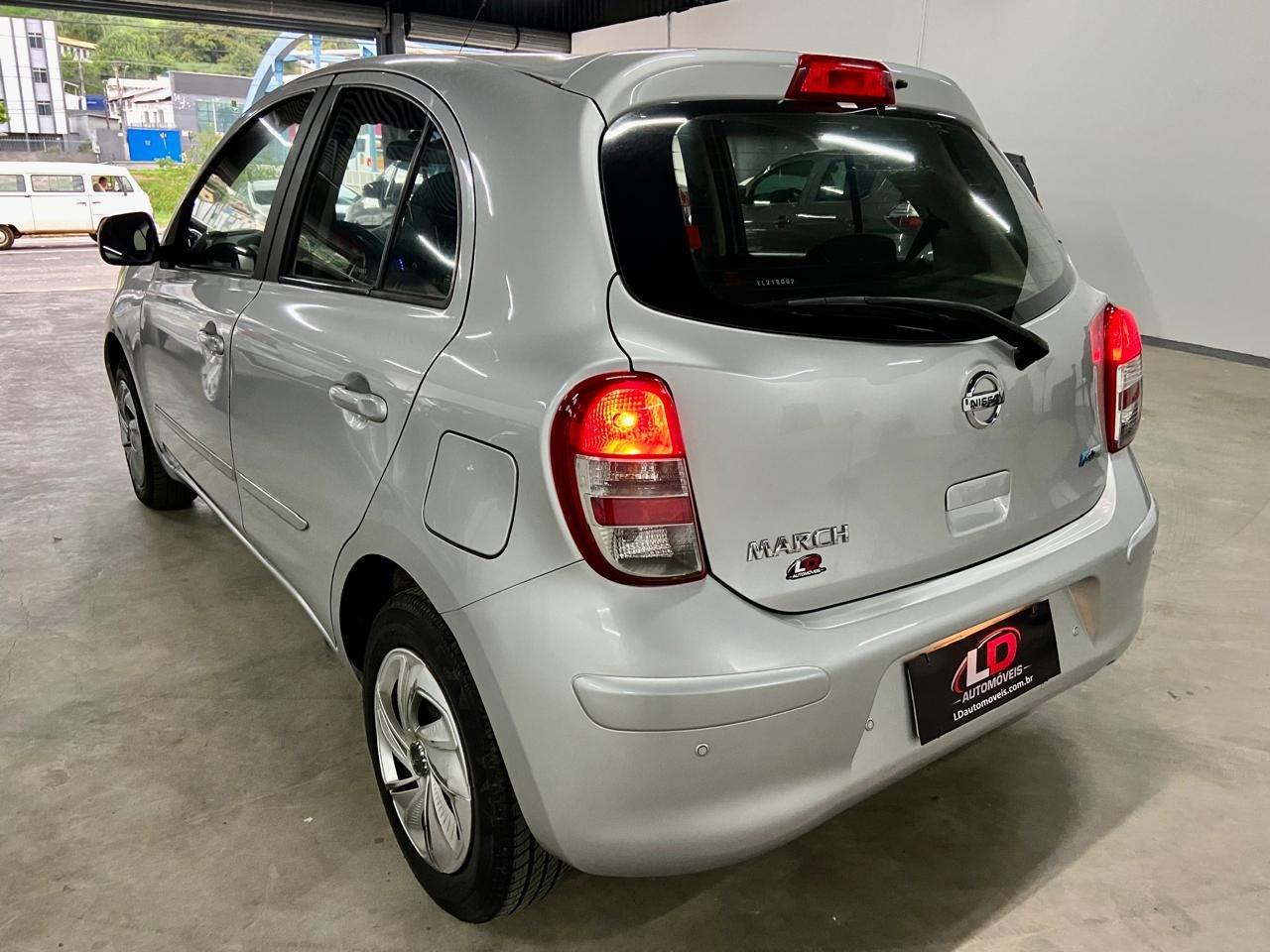 Nissan March